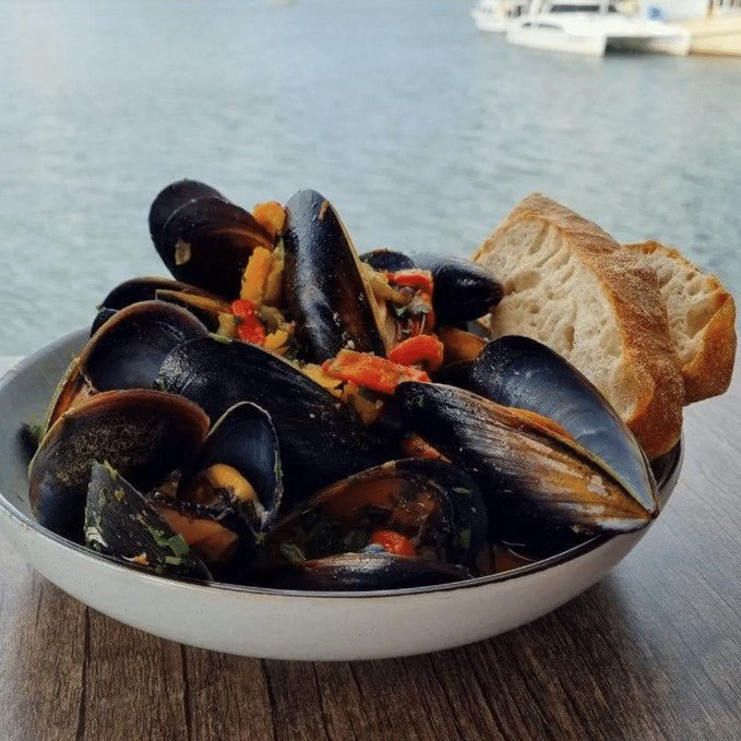 A Landmark Waterfront Dining Signature At The Wharf Bar And Kitchen - We Wander