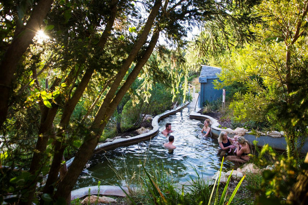 Autopia Tours: Peninsula Hot Springs Spa Entry + Shuttle Bus - We Wander