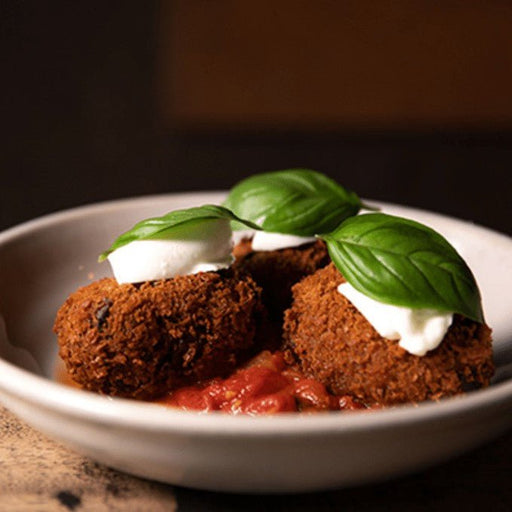 Experience Dinner At Gemelli Broadbeach - We Wander